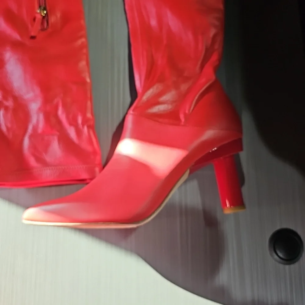 Tibi Boots 100% Soft Leather Knee High Boots, Made in ITALY $1095 Round Hill, 35